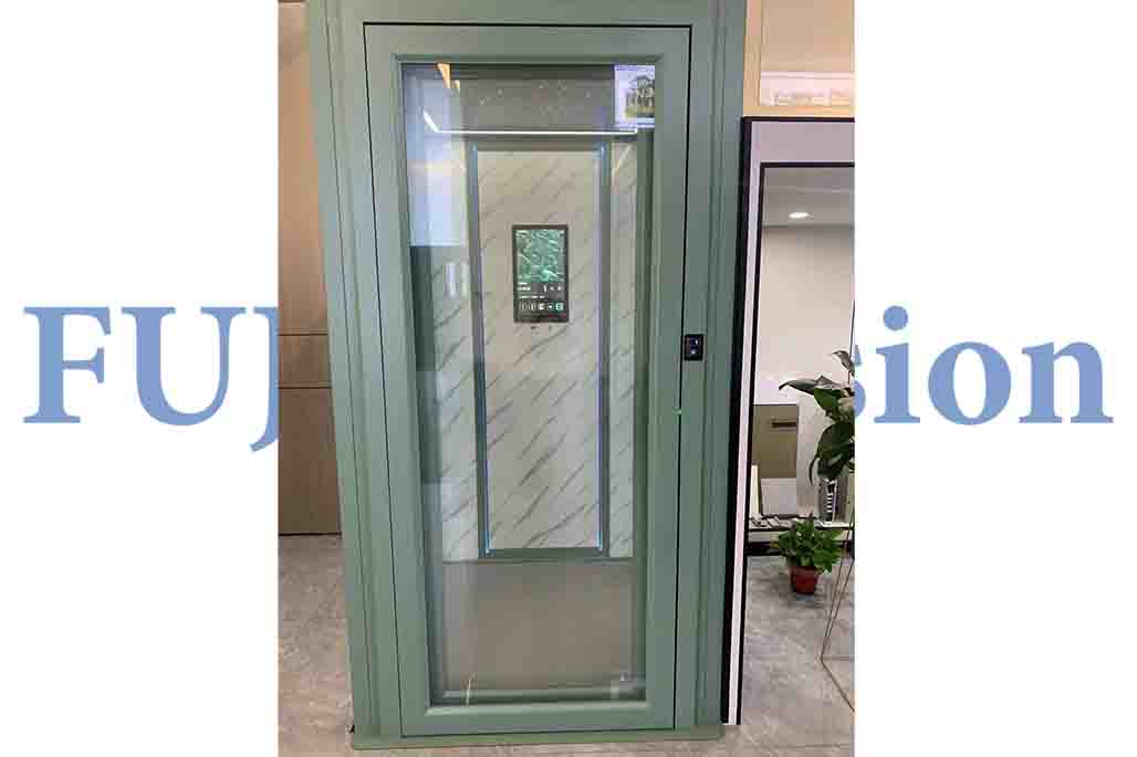 Home elevator with sliding door 