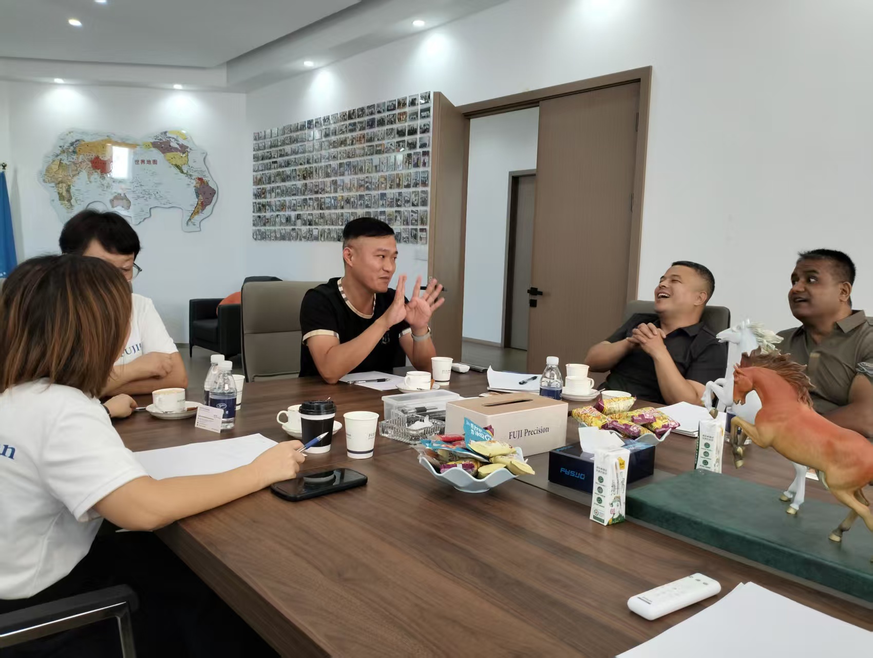 Партнеры из Юго-Восточной Азии посещают FUJI Precision | Внутри ведущего китайского завода по производству лифтов