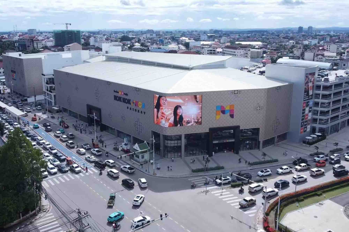 FUJI Precision Supports Landmark Shopping Mall Project in Laos